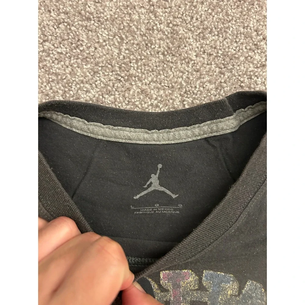 Jordan T-Shirt Mens Large Black Excellent Its Gotta Be The Shoes Graphic Tee